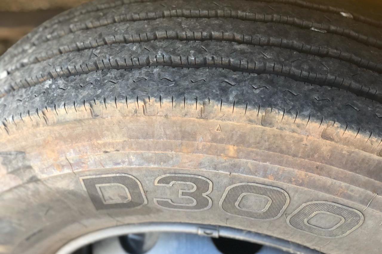 Mercedes Benz Axor 1933 - 08/08 4