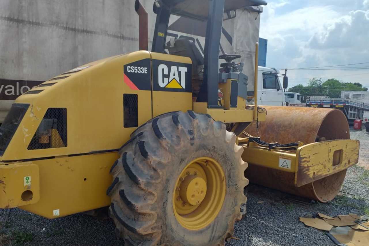 Caterpillar CS533E - 11/11 15