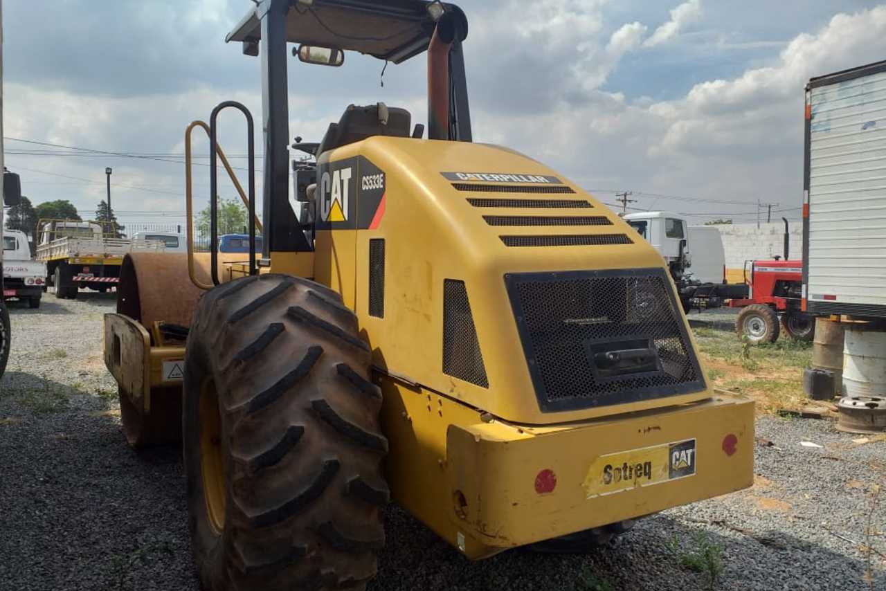 Caterpillar CS533E - 11/11 19