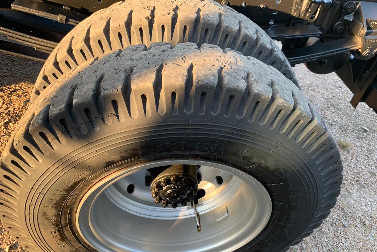 Ford Cargo1319 - 13/13 10
