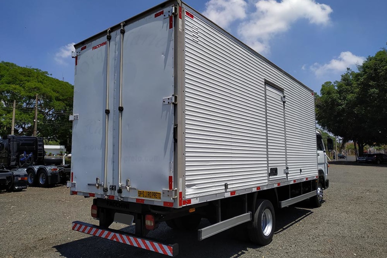 Volkswagen 10-160 E Delivery - 13/14 9