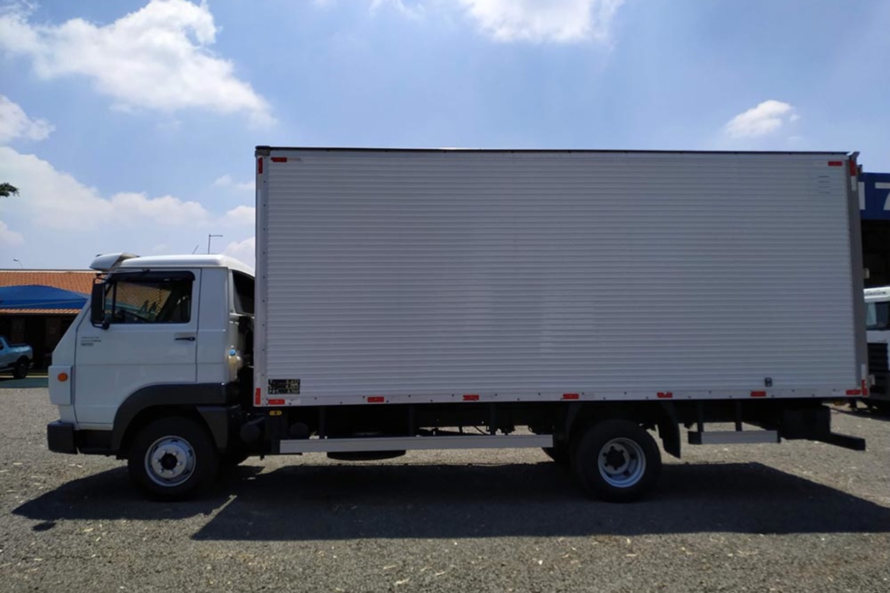 Volkswagen 10-160 E Delivery - 13/14 11
