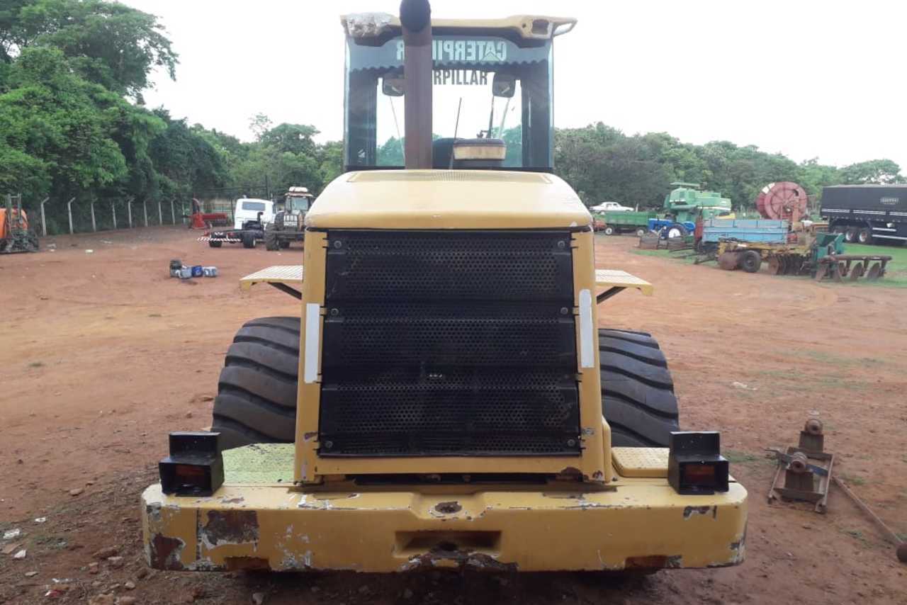 Caterpillar  938 - 02/02 8
