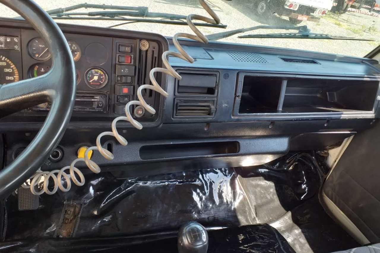 Volkswagen 8 140 - 94/94 9