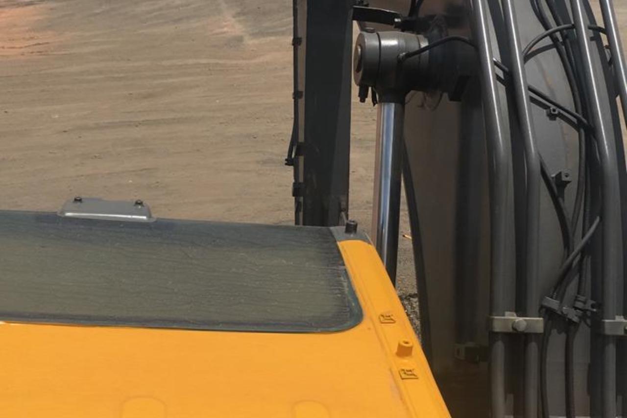 Volvo EC 140B - 13/14 14
