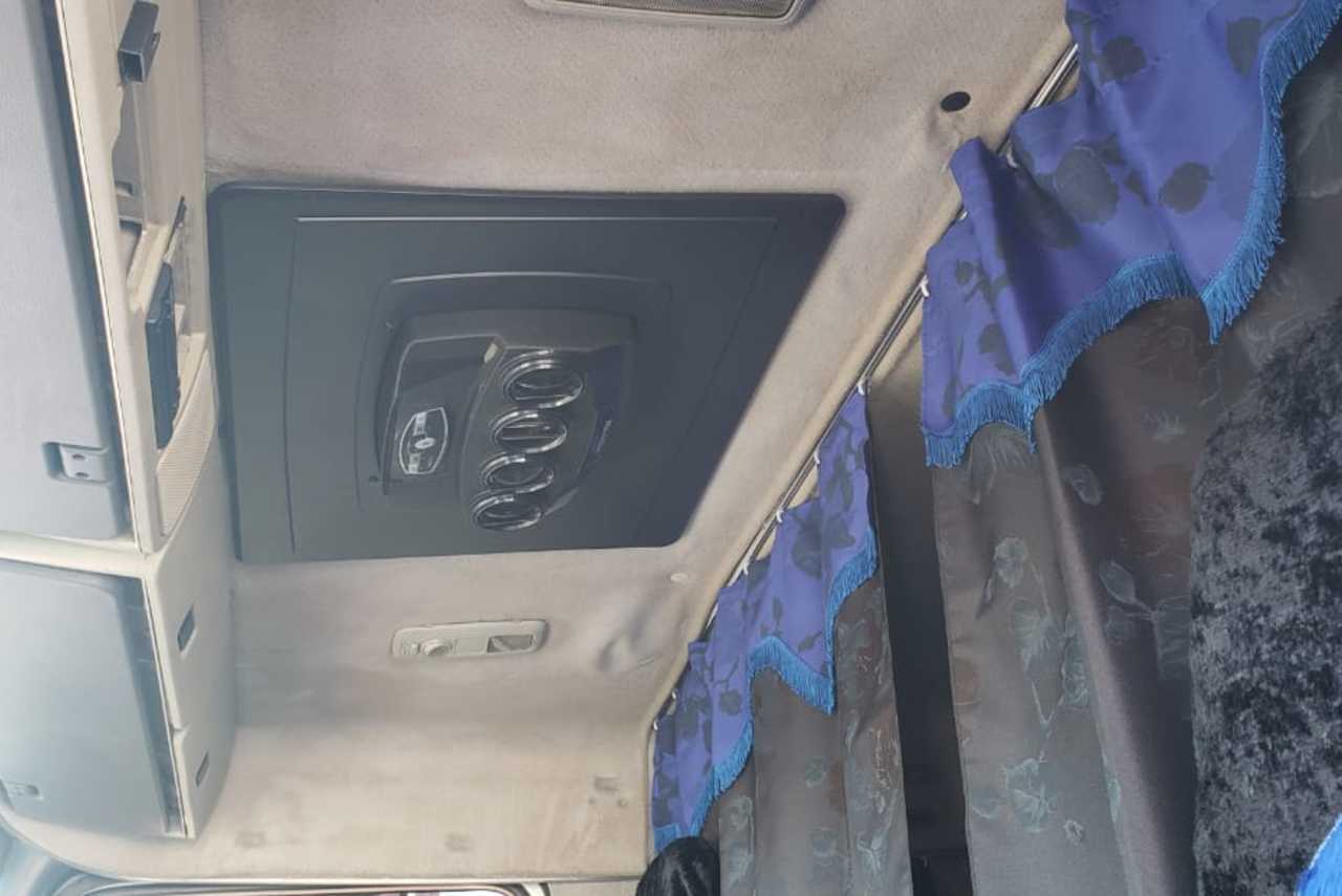 Volvo FH12 380 - 05/05 11
