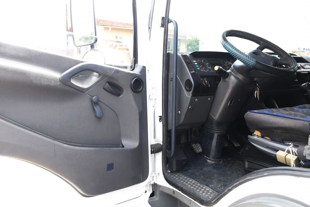 Mercedes Benz MB 1418 - 04/05 7