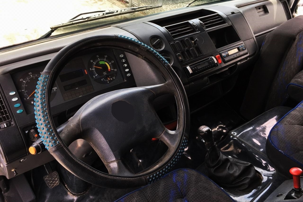 Mercedes Benz MB 1418 - 04/05 10