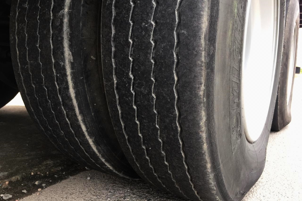 Mercedes Benz MB 1418 - 04/05 11