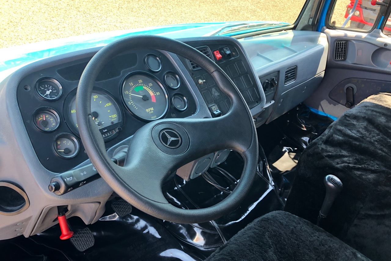Mercedes Benz MB 1218 - 01/01 8