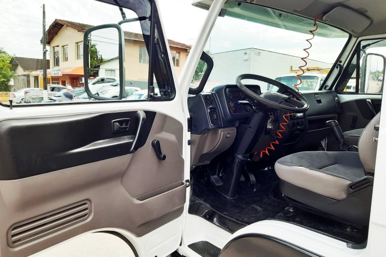 Volkswagen 9-160 E Delivery - 13/13 8