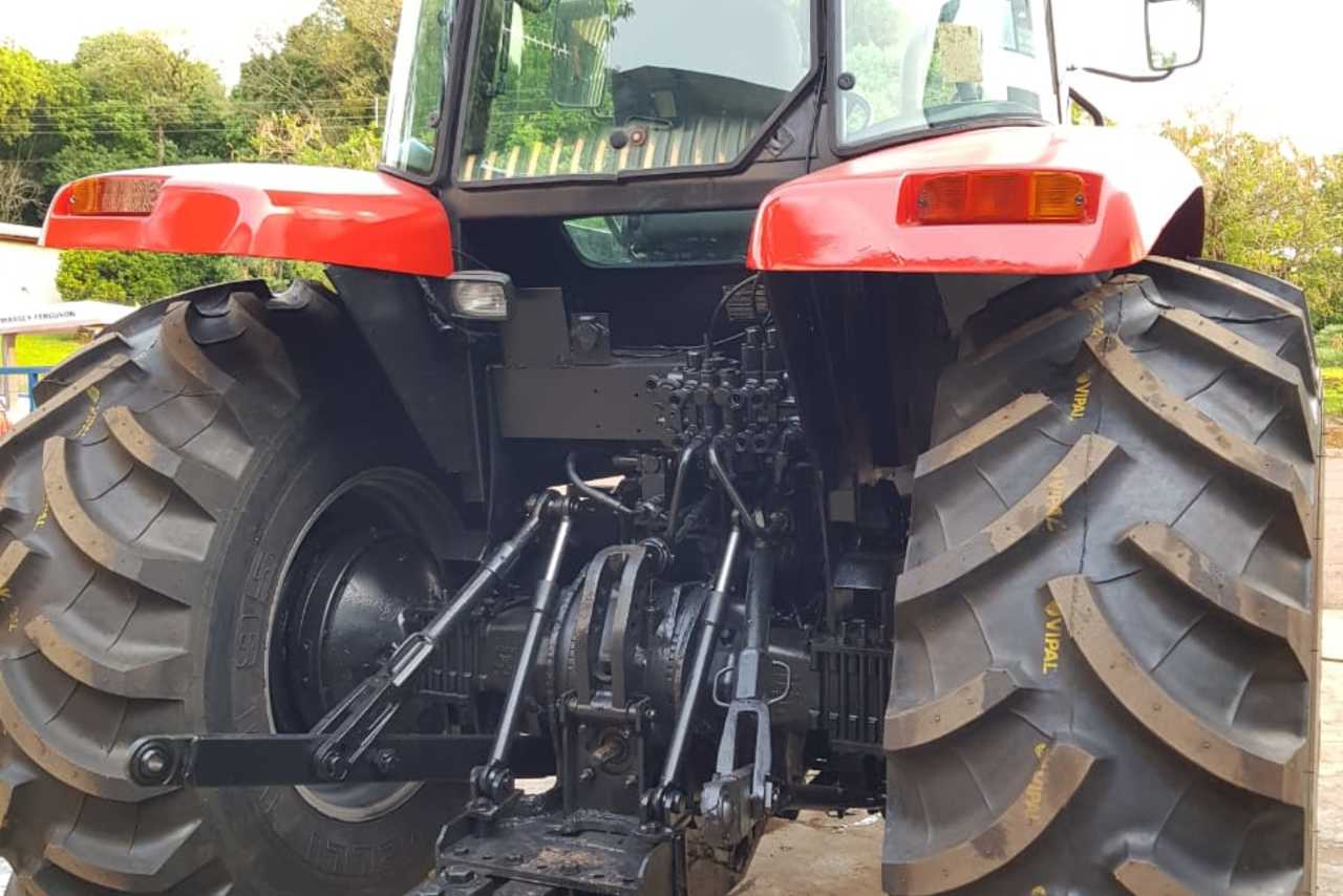 Massey Ferguson 680 - 08/08 8