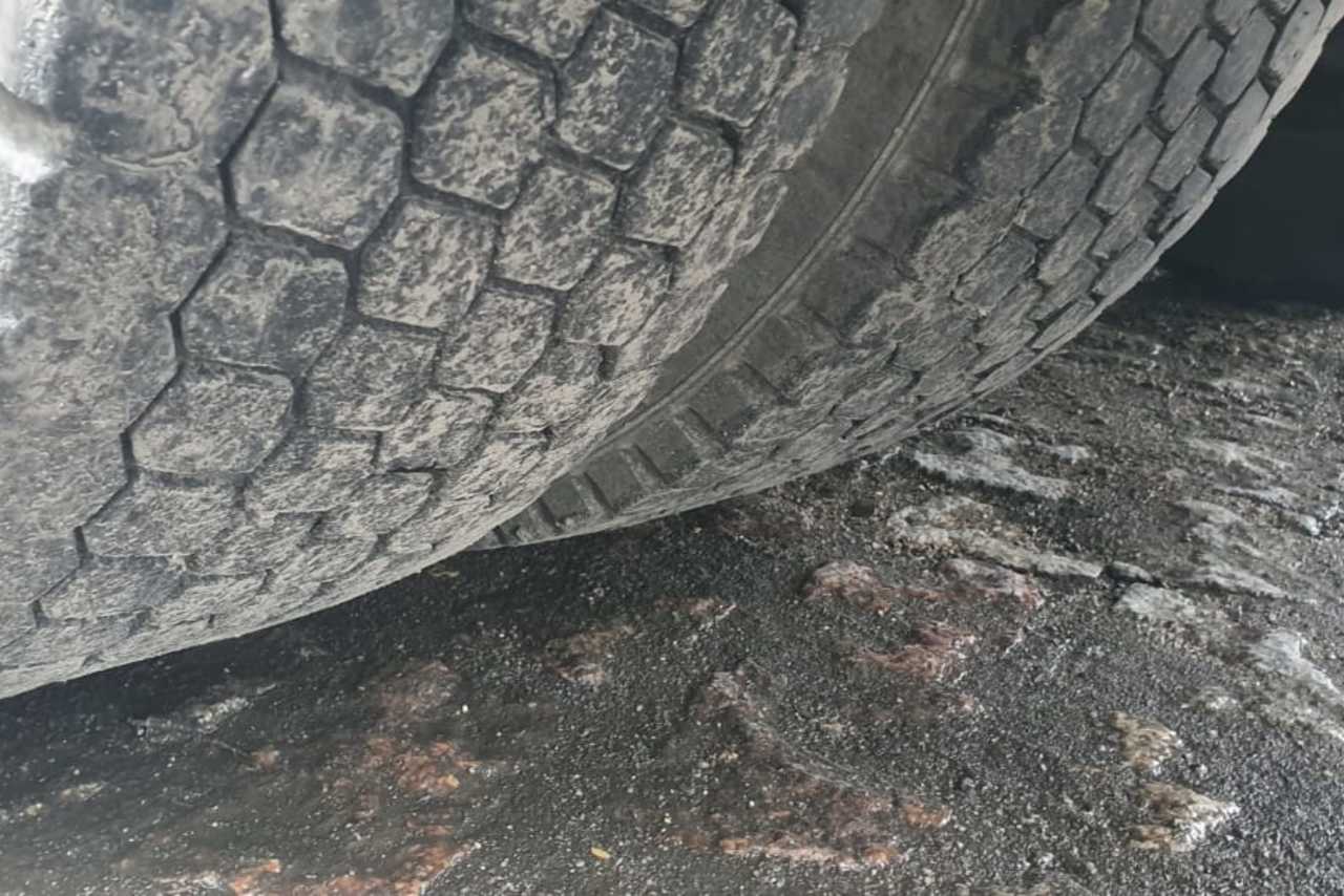 Mercedes Benz Axor 2544 - 10/10 20