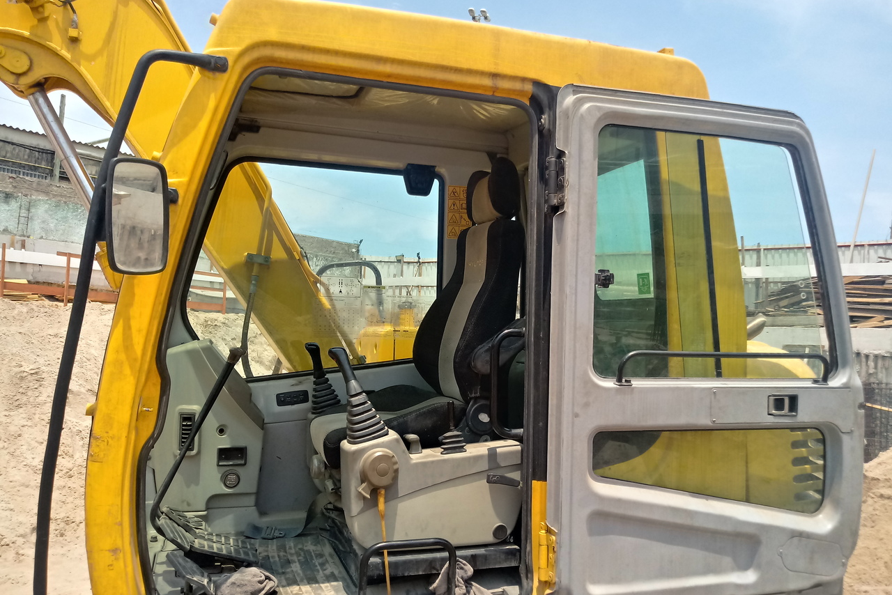 Hyundai R80 - 13/13 9