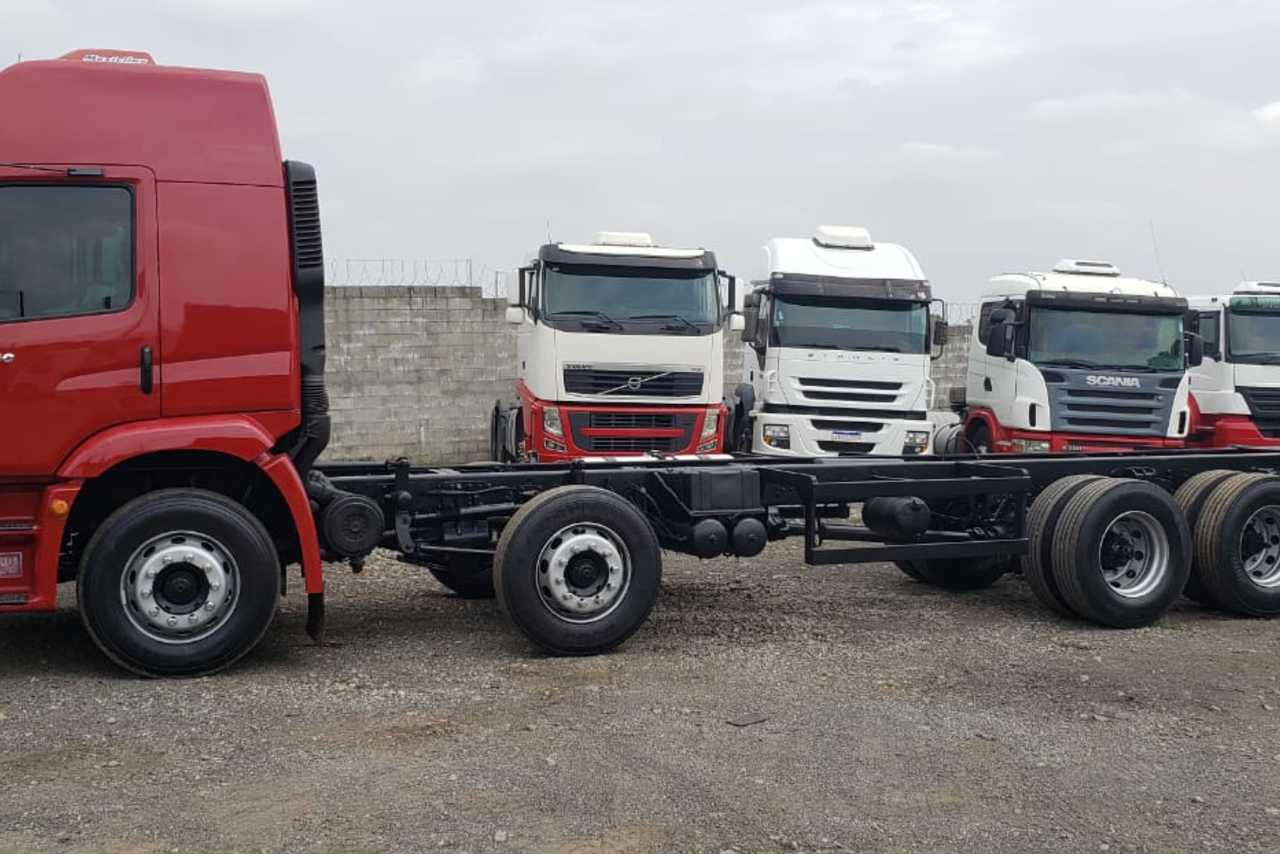 Volkswagen 24-250 E Constellation 3-Eixos - 10/11 5