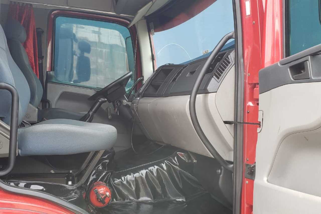Volkswagen 24-250 E Constellation 3-Eixos - 10/11 10