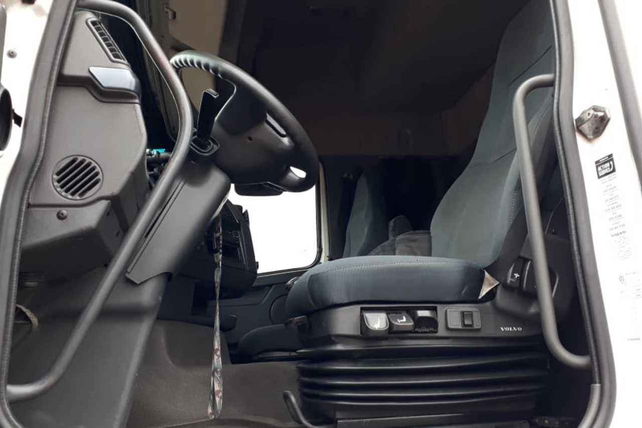 Volvo FH12 440 - 11/11 12