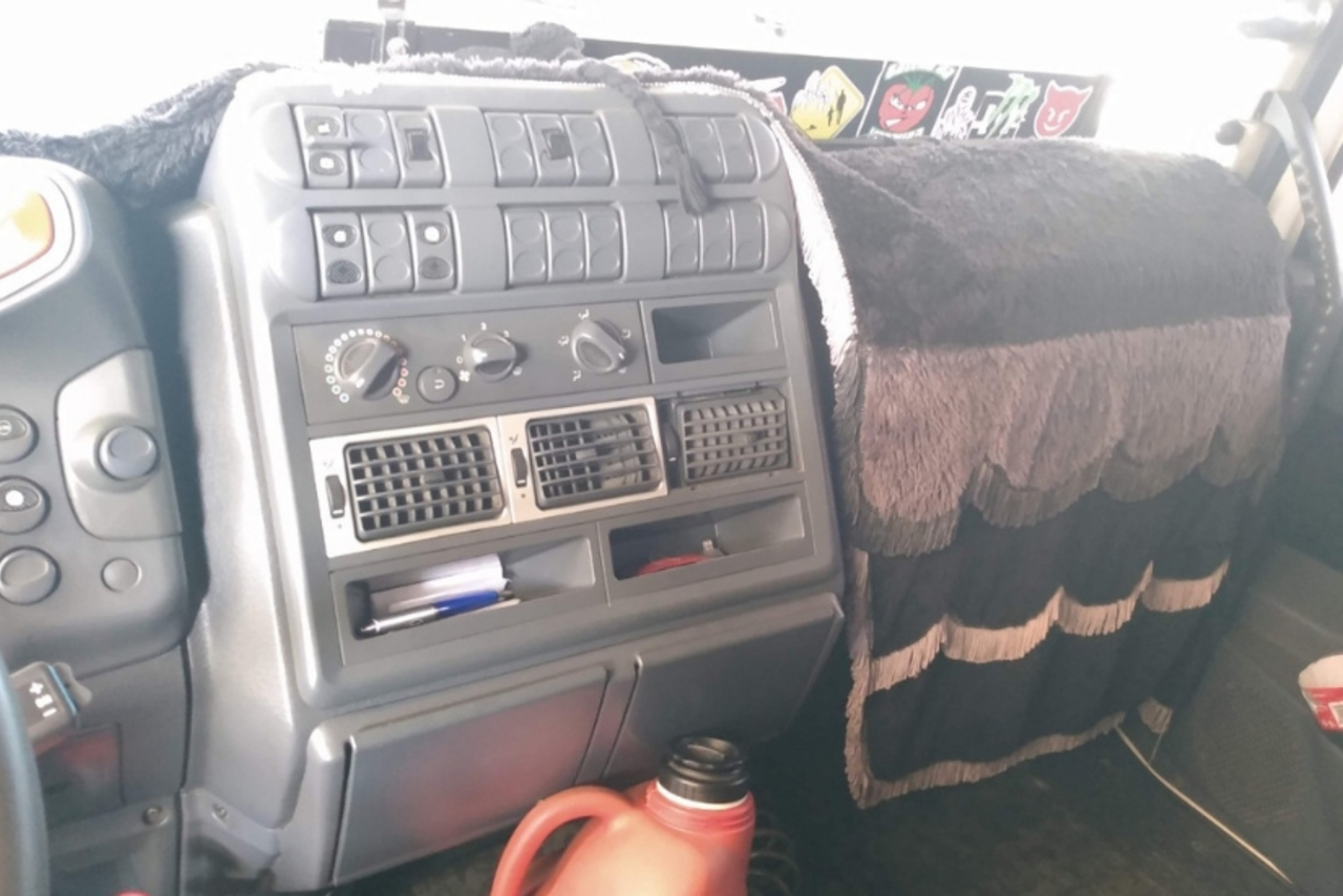Iveco 240E25 - 11 5
