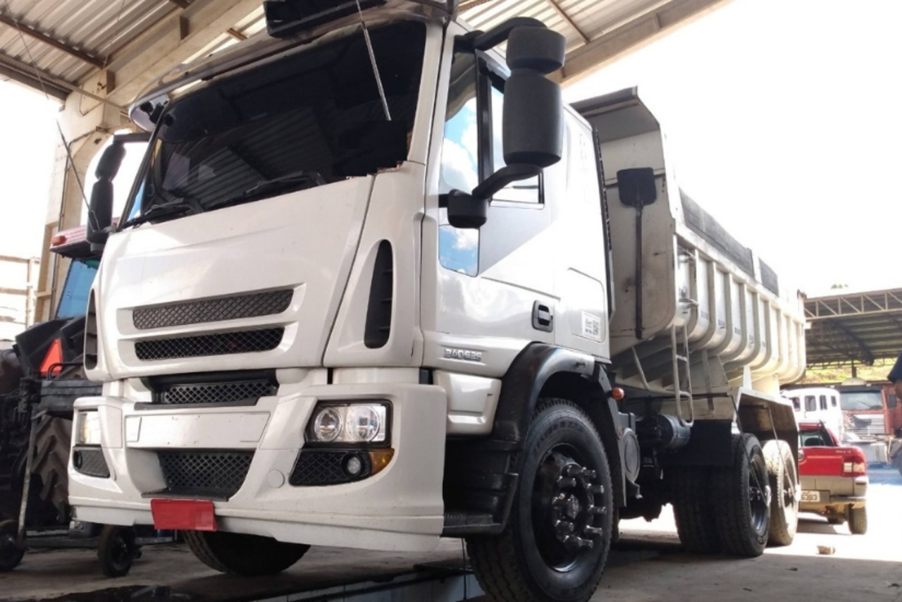 Iveco 240E25 - 11 6