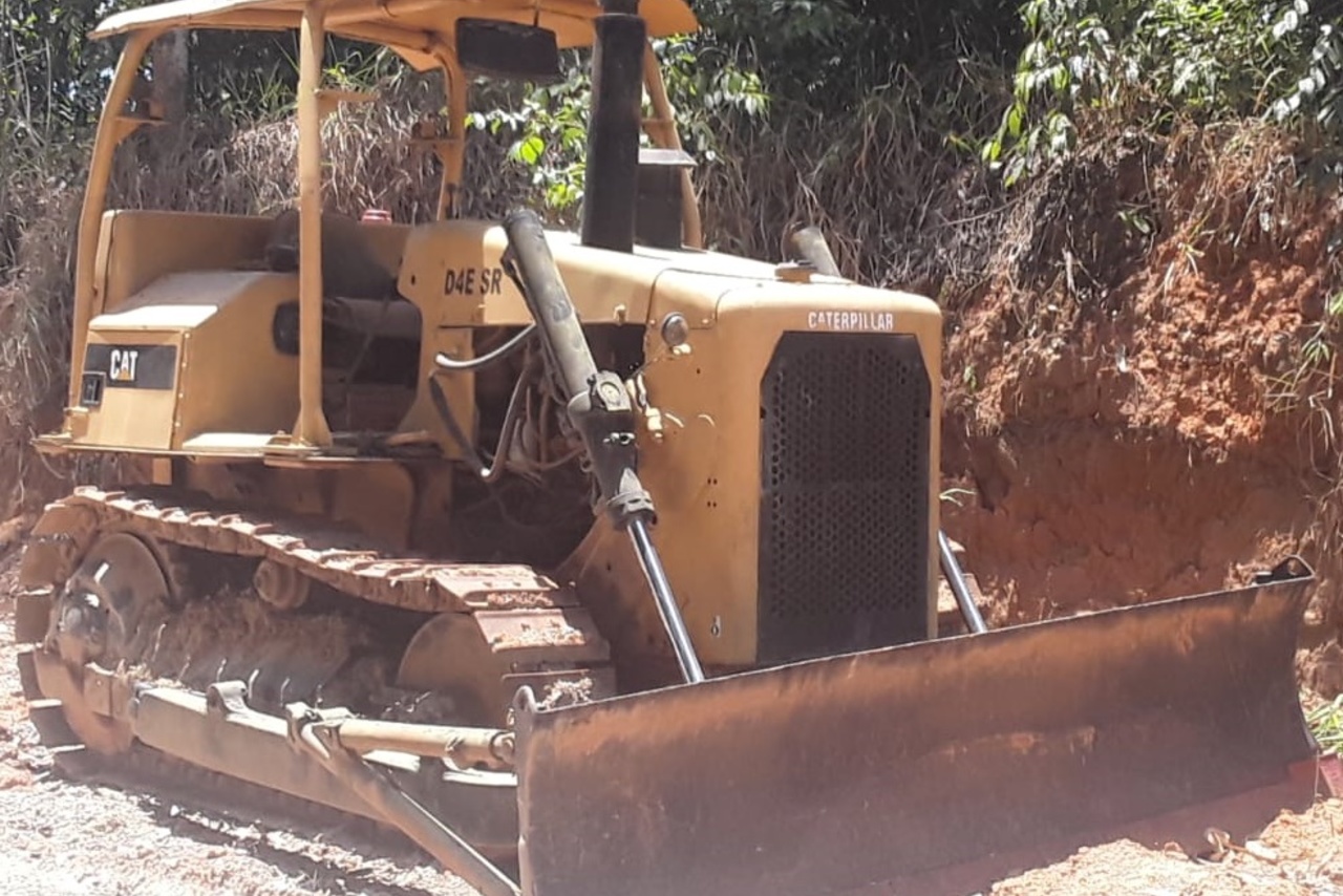 Caterpillar D4E - 94/94 2