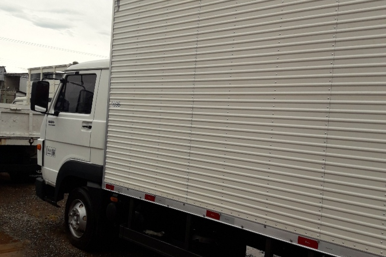 Volkswagen 8 160 - 13/13 2