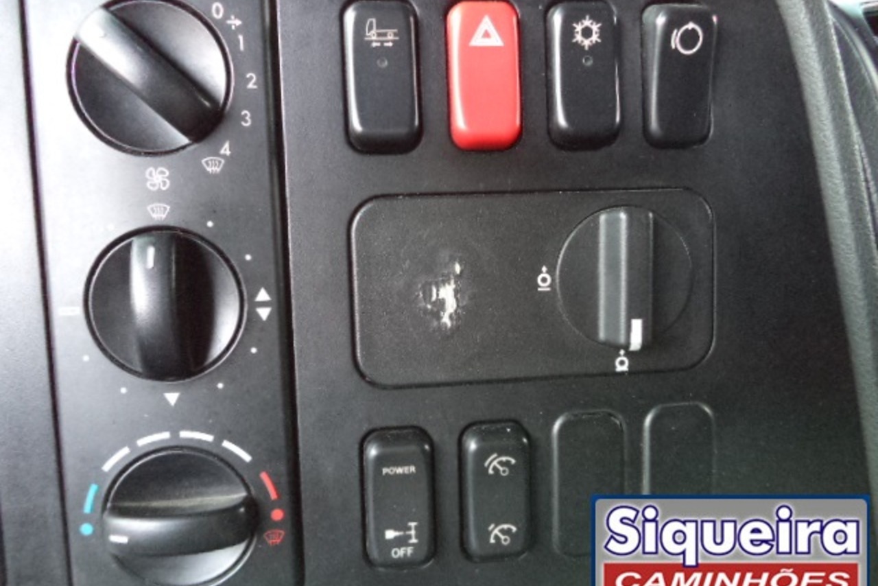 Mercedes Benz Atego 2430 - 14/14 15