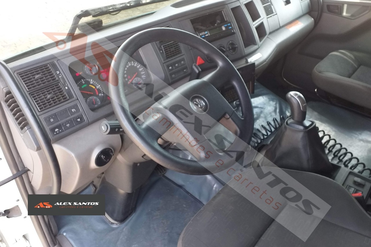 Volkswagen 25 420 - 15/15 2