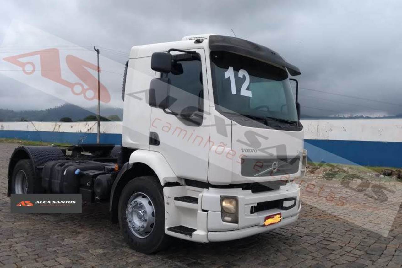 Volvo VM 330 - 12/12 2