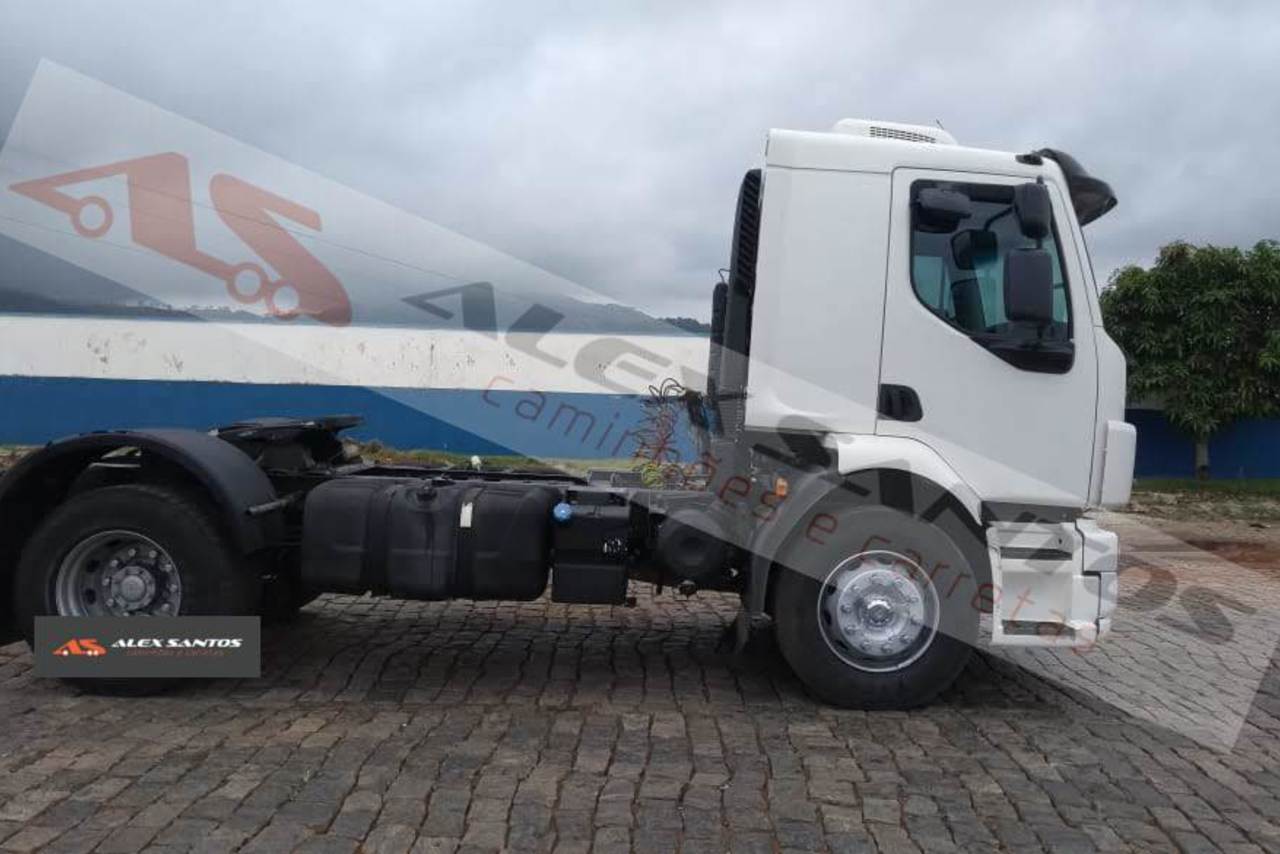 Volvo VM 330 - 12/12 9