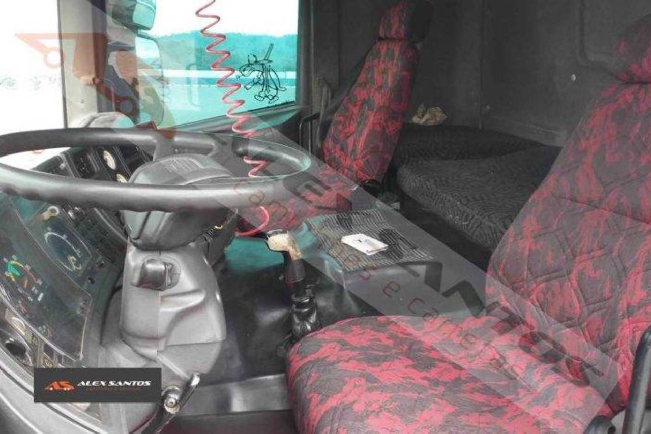 Scania 114 330 - 02/02 4