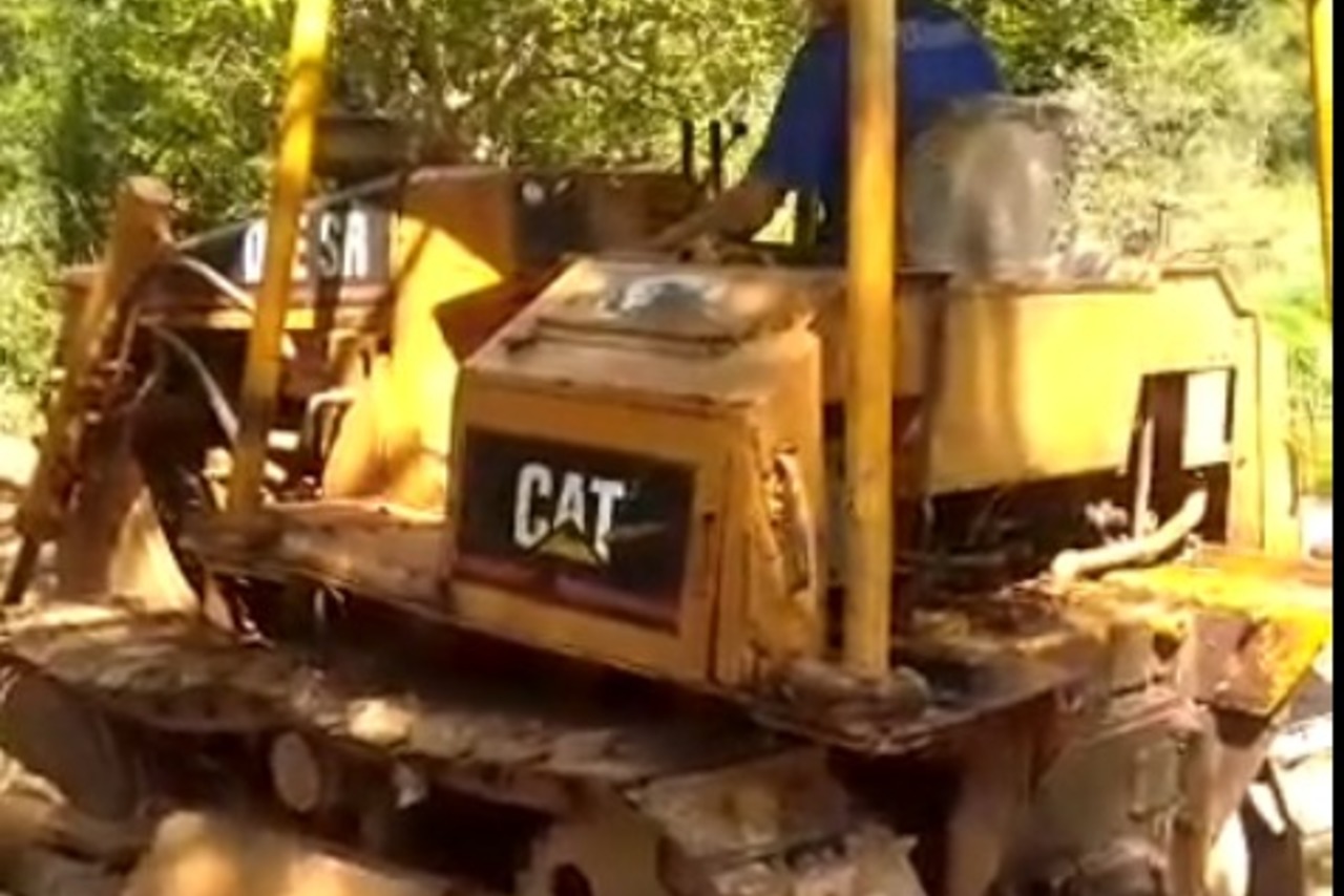 Caterpillar D4E - 87/88 4