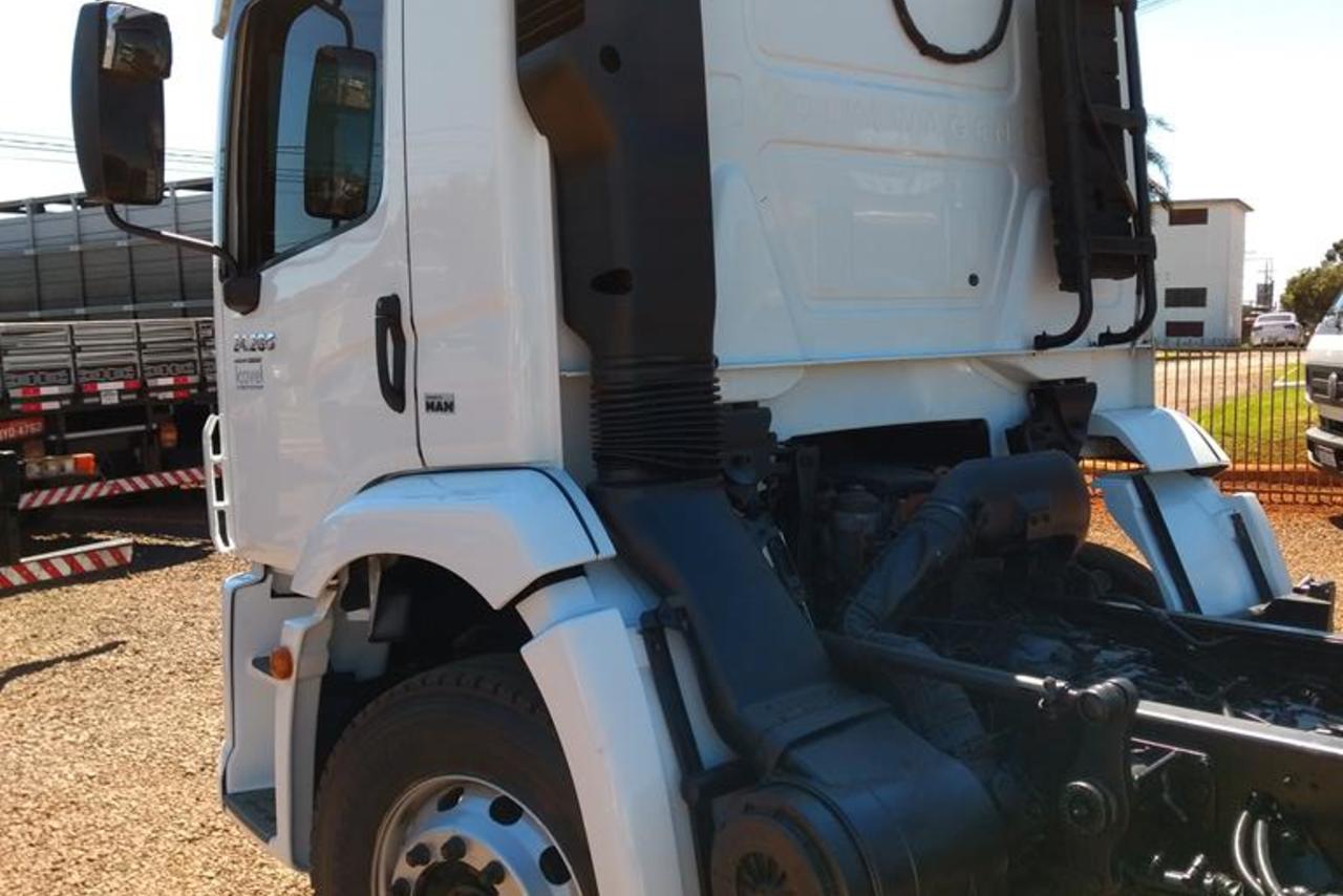 Volkswagen 24-280 E Constellation 6x2 - 13/13 3