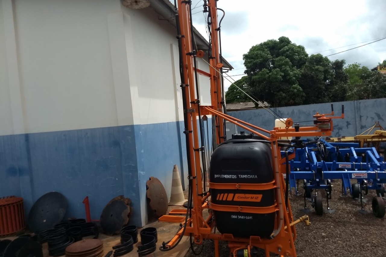 Jacto 600L - 15/15 2