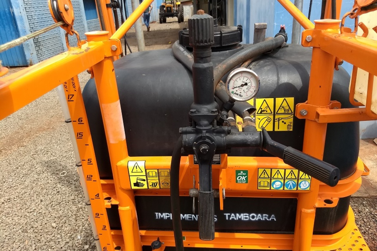 Jacto 600L - 15/15 4