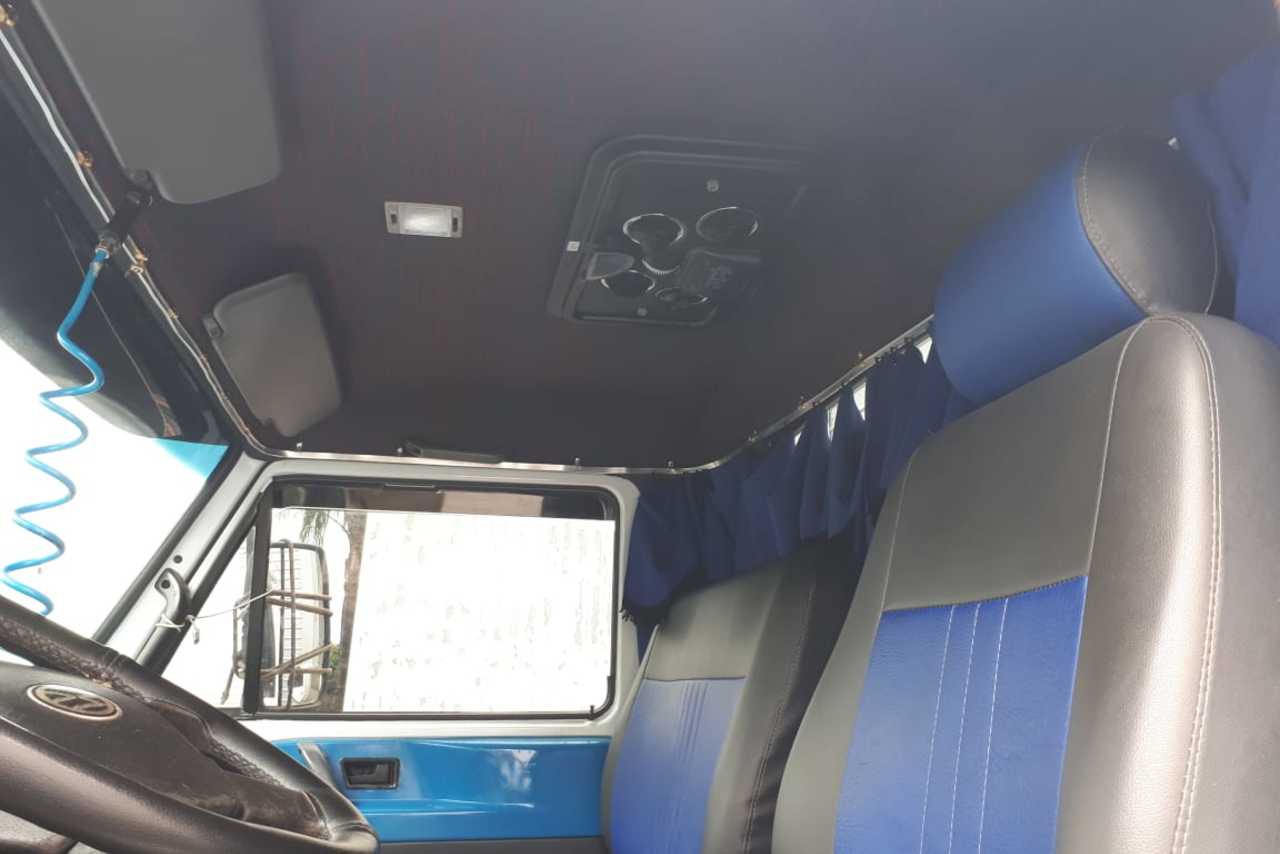 Volkswagen 8 120 - 07/08 4