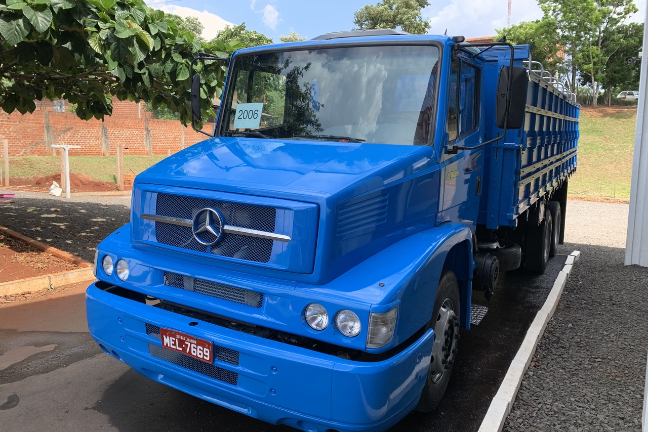 Mercedes Benz MB 1620 - 05/06 4