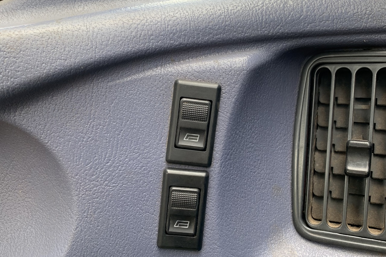 Mercedes Benz MB 1620 - 05/06 12