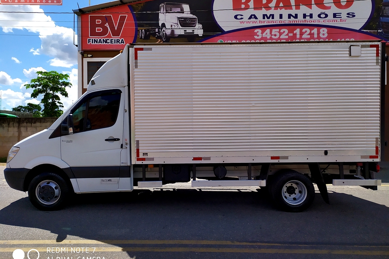 Mercedes Benz 515 - 12/13 4
