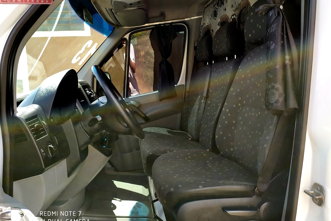 Mercedes Benz 515 - 12/13 6
