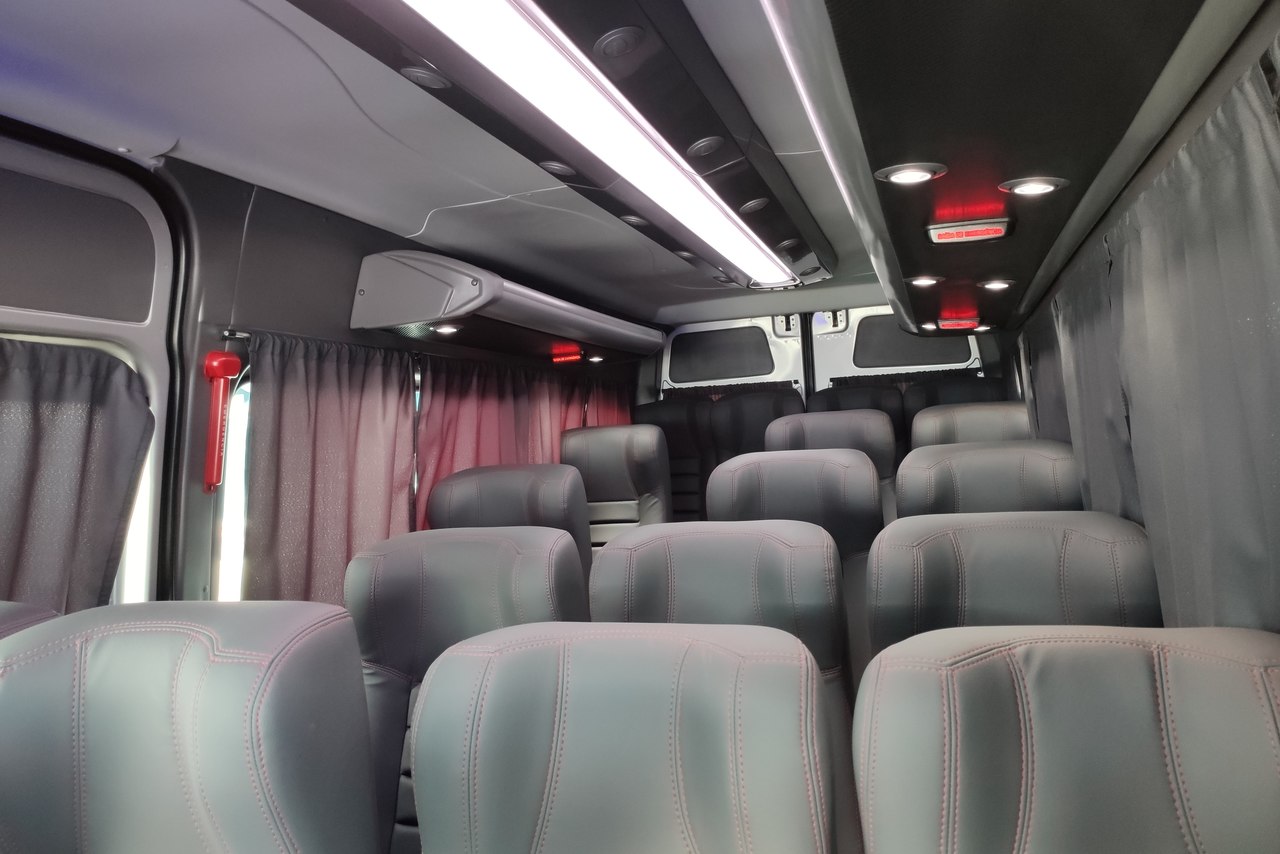 Mercedes Benz Sprinter Executiva 415 - 19/19 6