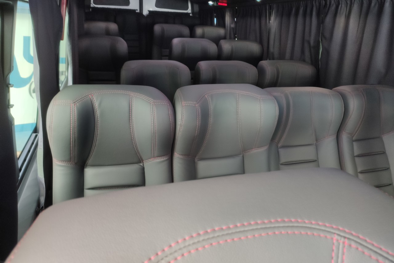Mercedes Benz Sprinter Executiva 415 - 19/19 8