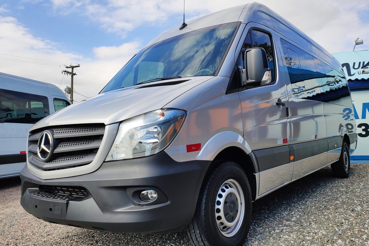 Mercedes Benz Sprinter Executiva 415 - 19/19 11