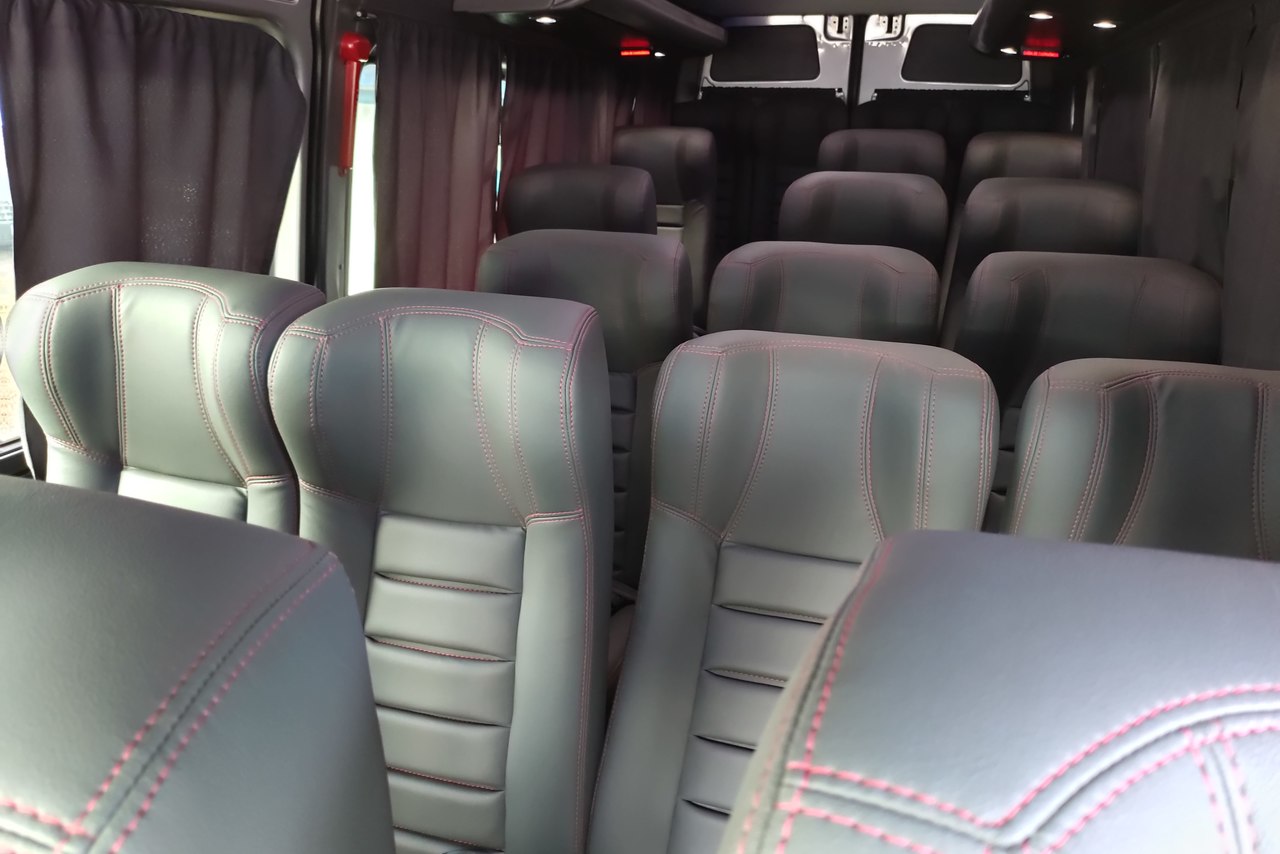 Mercedes Benz Sprinter Executiva 415 - 19/19 21