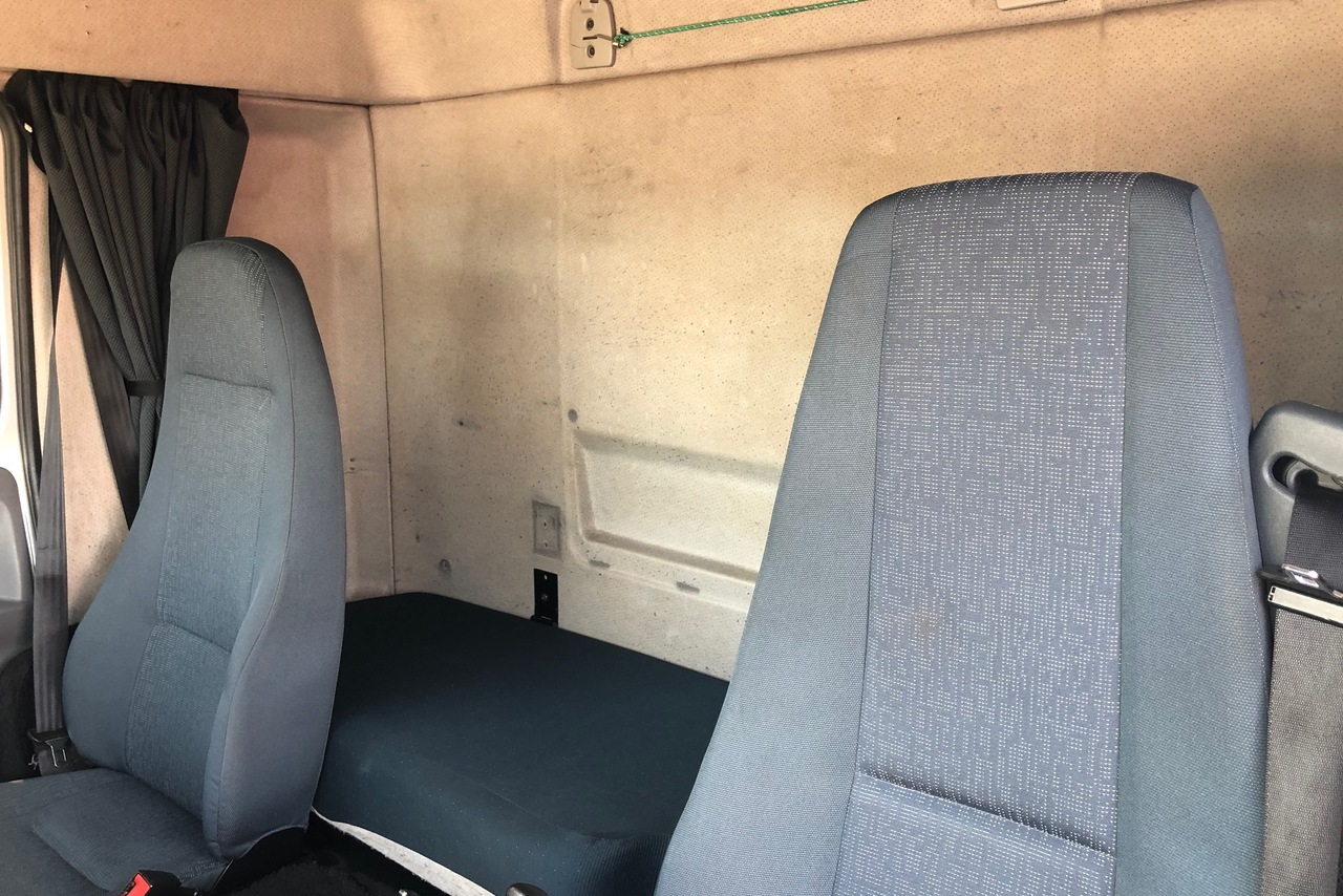 Volvo VM 270 - 13/13 9
