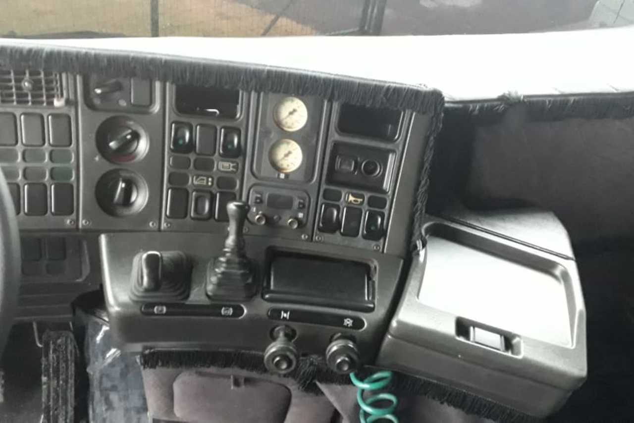 Scania 113 360 - 98/98 4