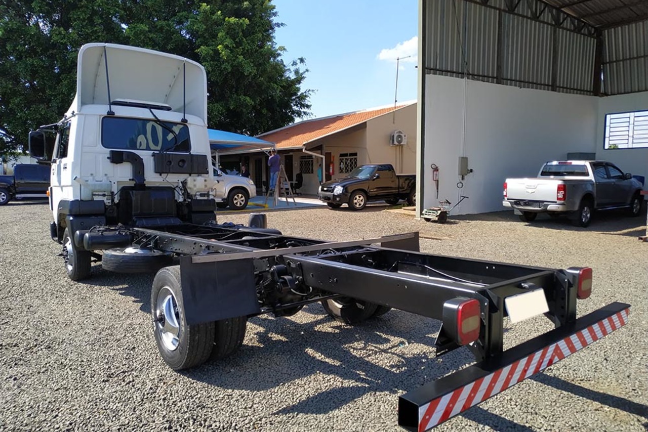 Volkswagen 8 160 - 14/14 10