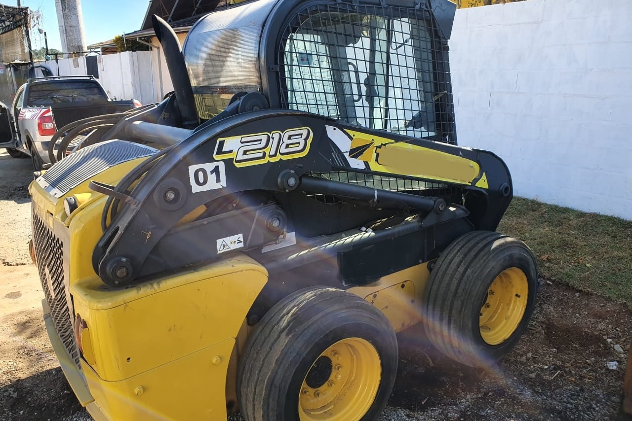 New Holland L218 - 14/14 5