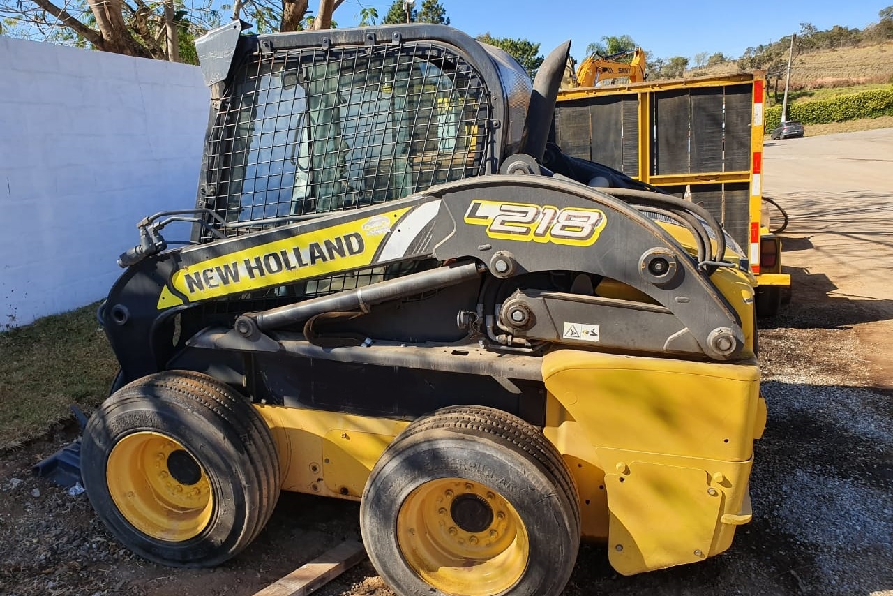 New Holland L218 - 14/14 6