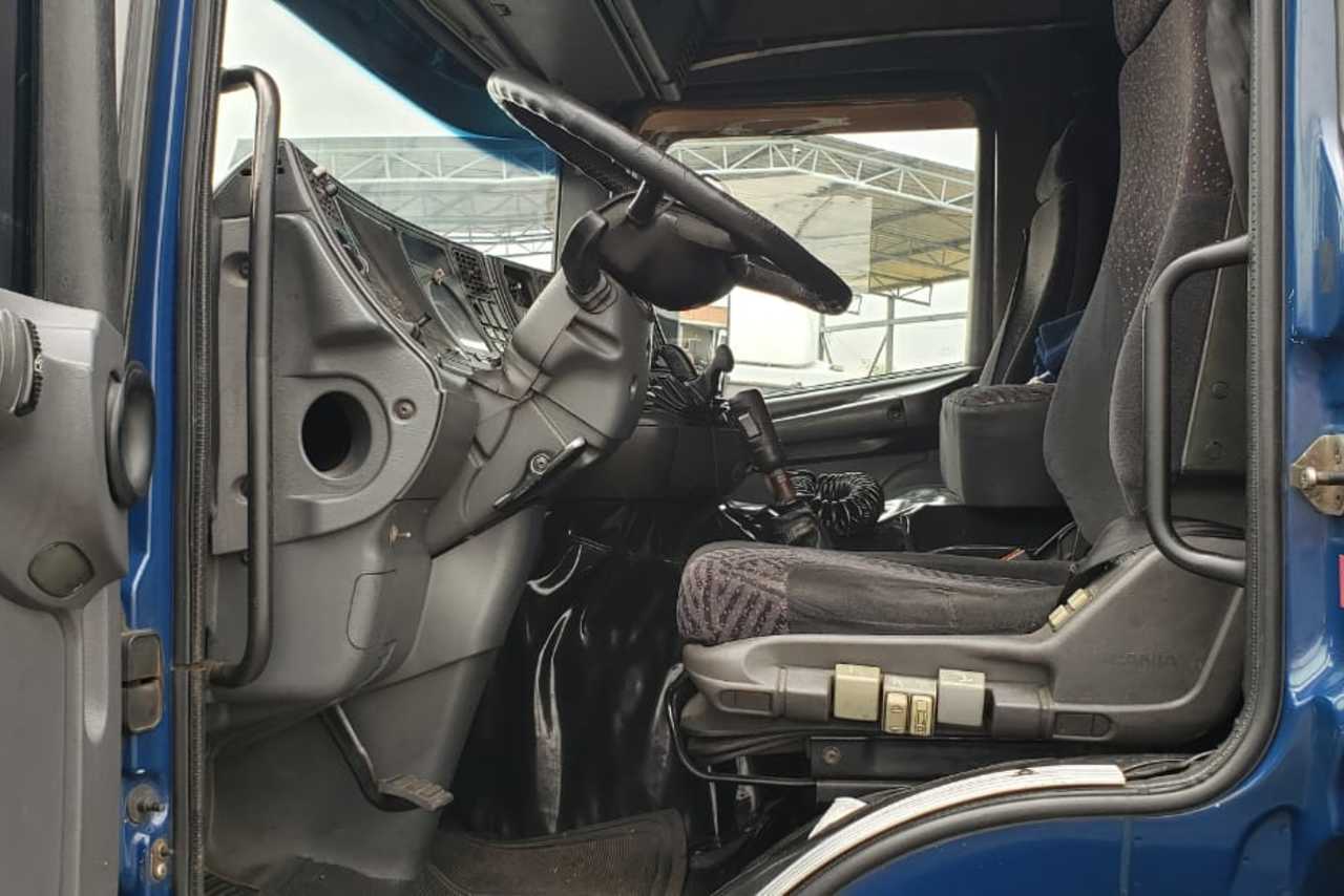 Scania P114 330 - 03/03 7