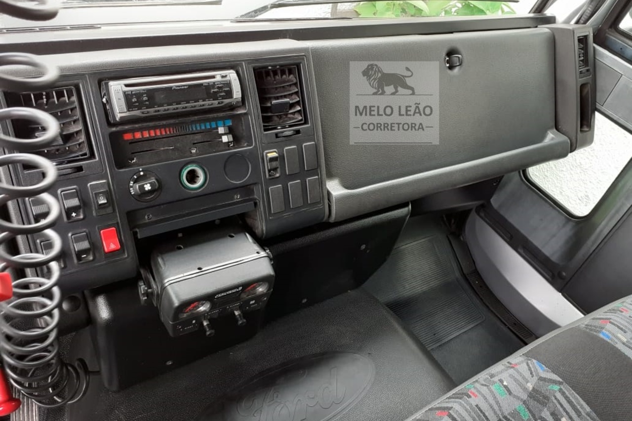 Ford Cargo1517 - 10/10 13